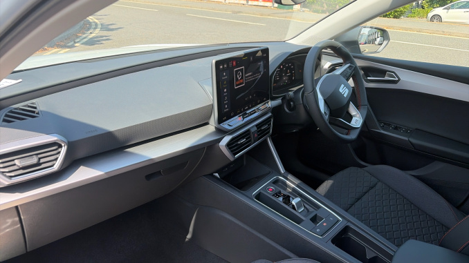 SEAT Leon 1.5 eTSI 150 FR 5dr DSG [DAP] Petrol Hatchback - Image 2